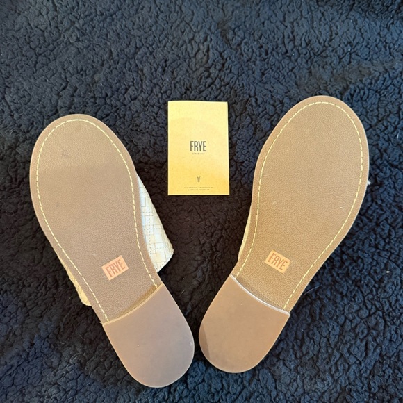Frye Women's Tan Woven Slide Sandals - Picture 2 of 8